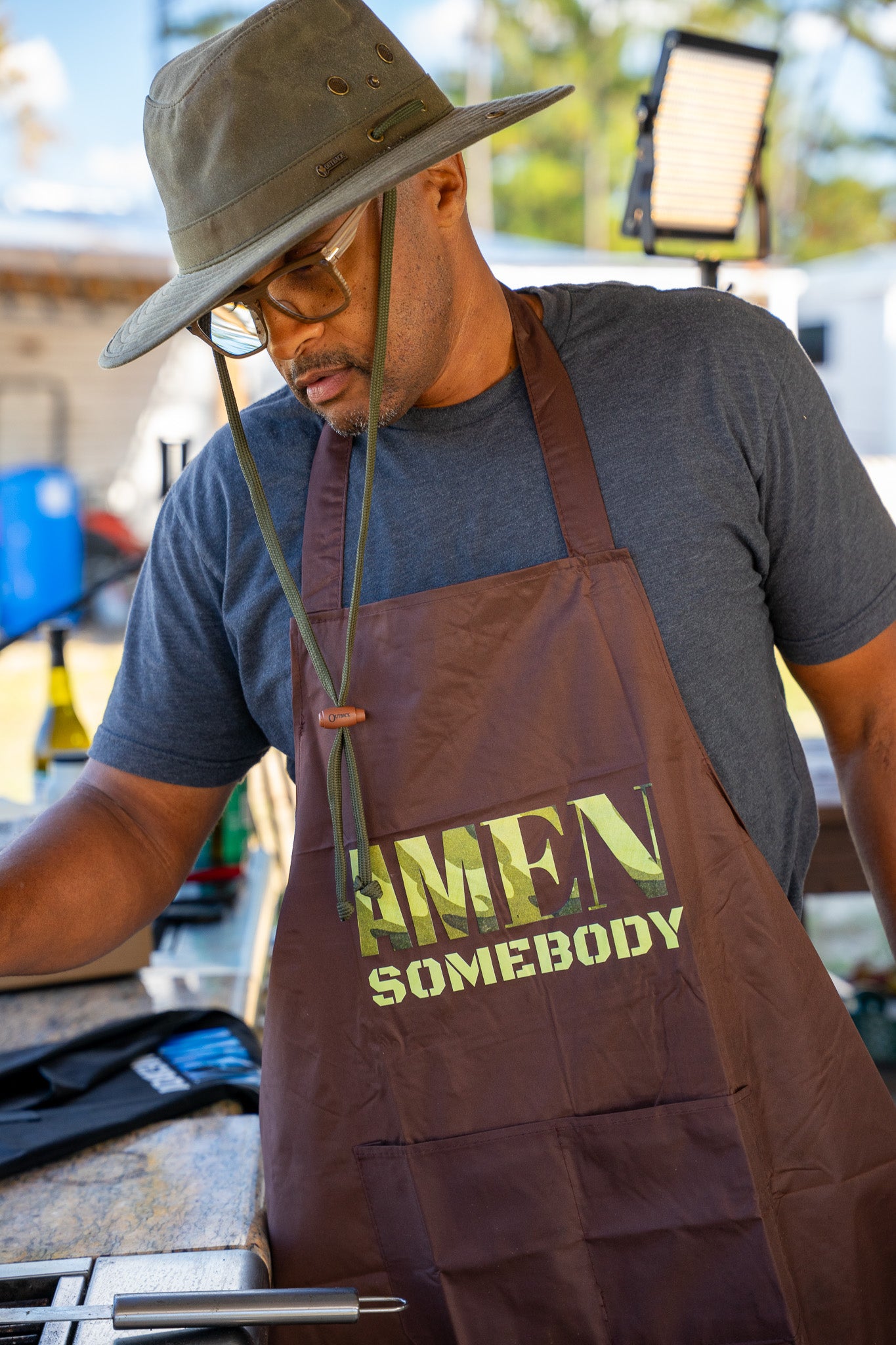 Amen Somebody® Men’s Bold Faith Apron – Brown (Camouflage | Blue & White Editions)